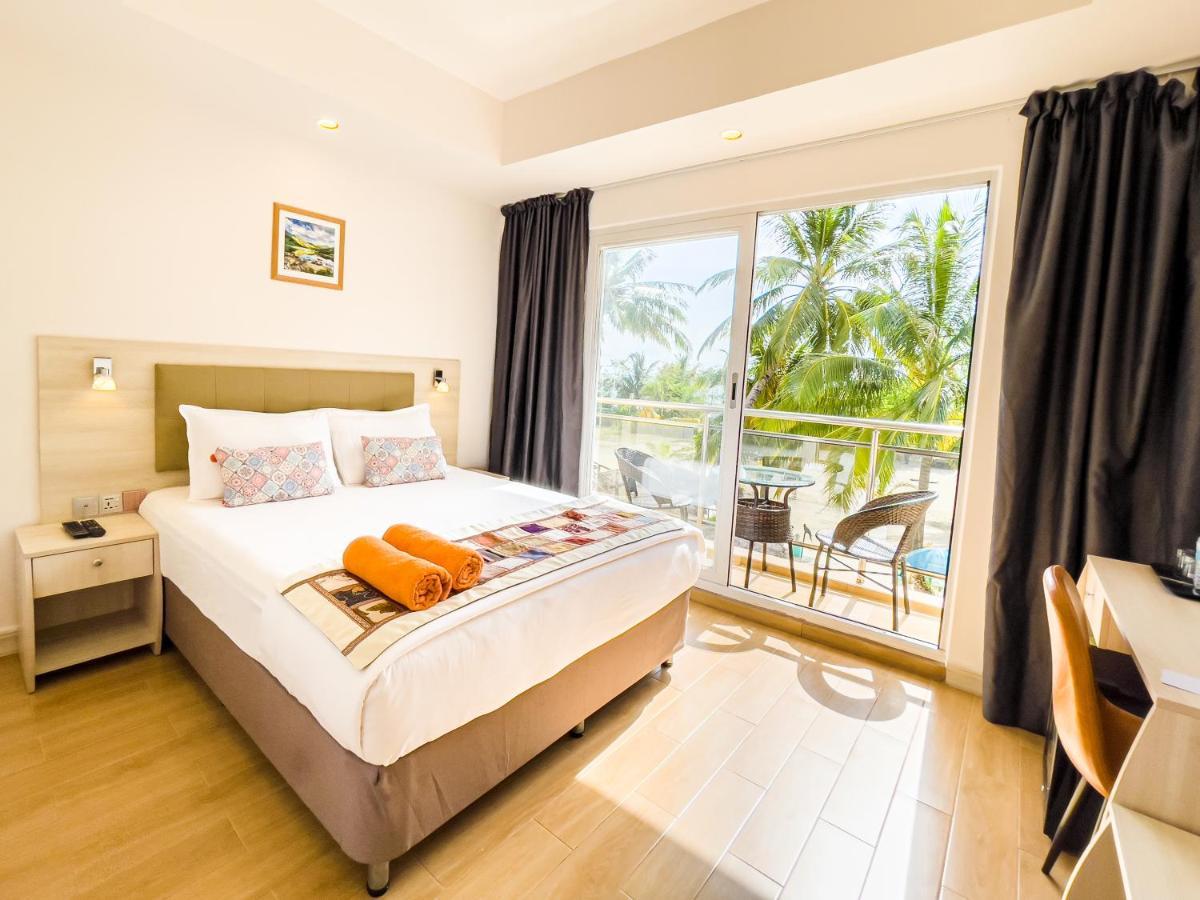 iCom Marina Sea View Maafushi Exterior foto
